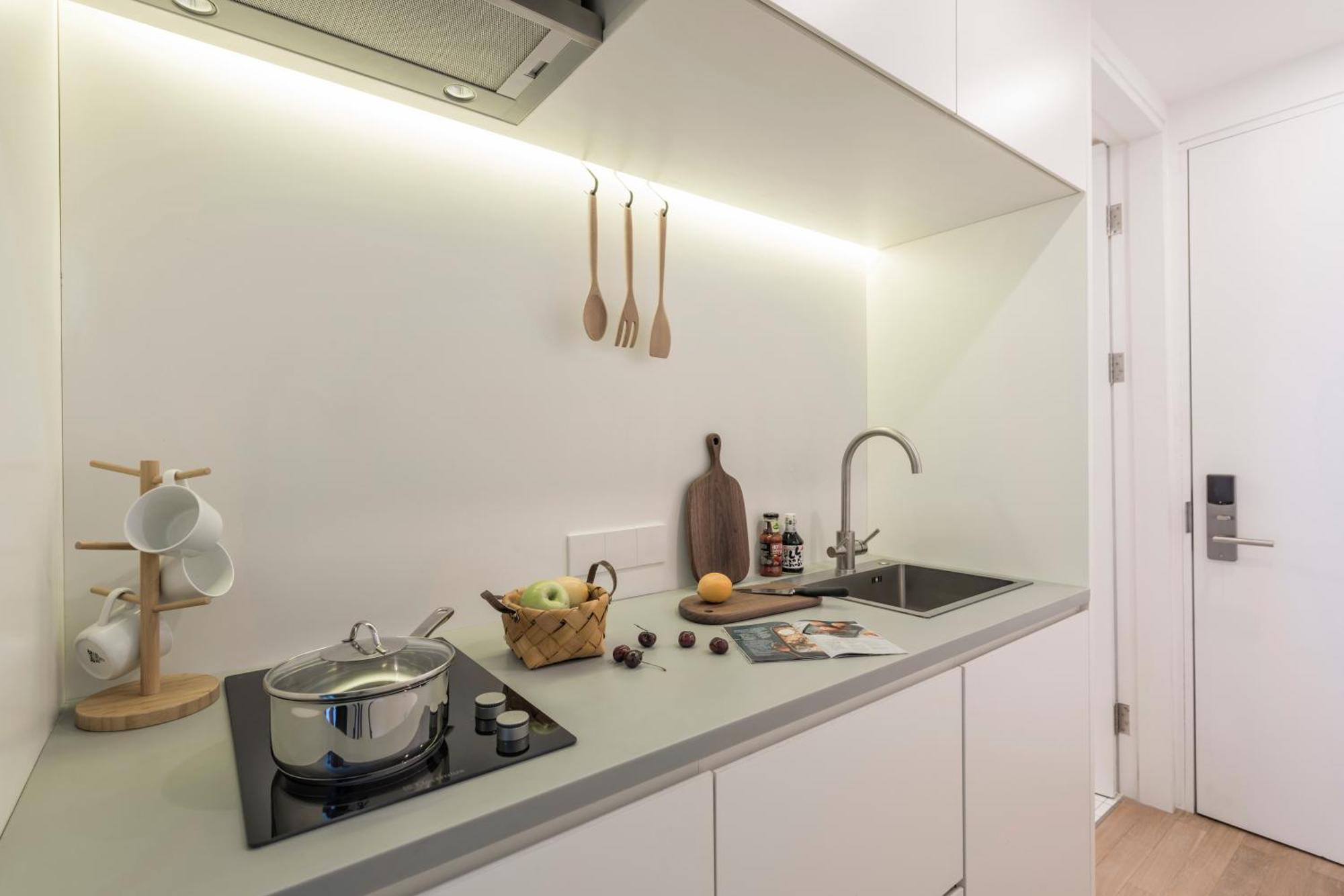 Base-Shanghai Suhe Serviced Apartment, Near East Nanjing Road & People'S Square Exterior photo